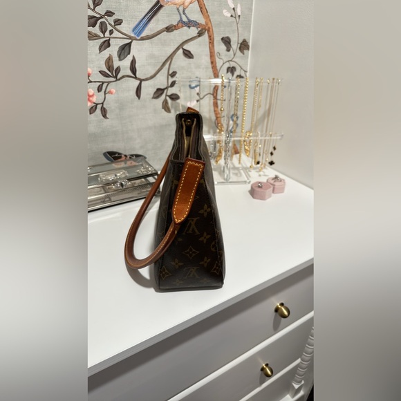 Louis Vuitton Loop Bag *I have a certificate of authenticity* - Picture 5 of 9